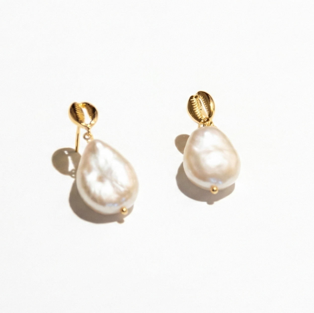 Barocke Perlenohrringe – Süßwasserperle | 925 Silber vergoldet