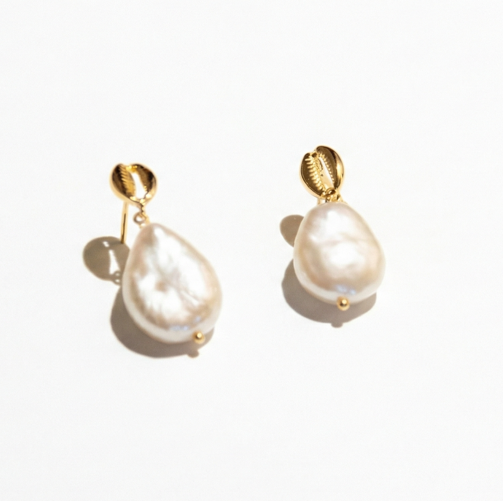 Barocke Perlenohrringe – Süßwasserperle | 925 Silber vergoldet