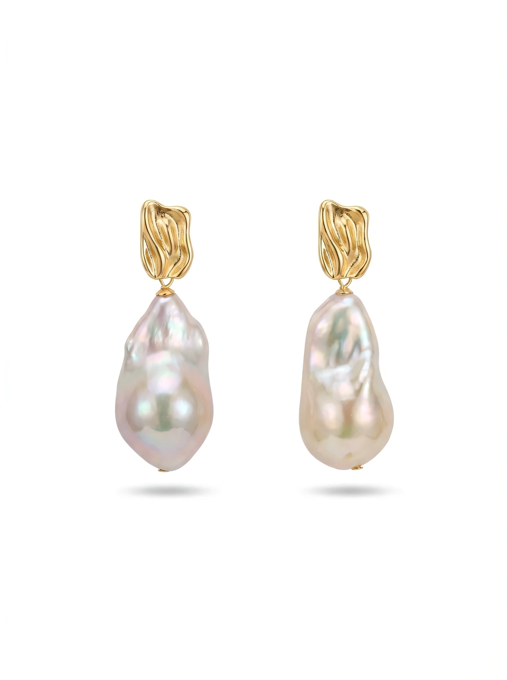 Perlenfluss – Barockperlen-Ohrstecker aus 925 Silber, vergoldet